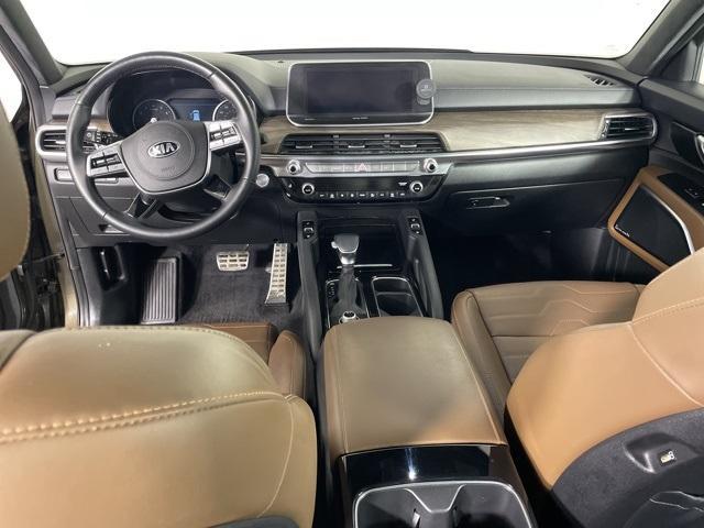 Photo of 2020 Dark Moss Kia Telluride