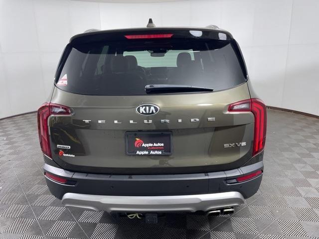 Photo of 2020 Dark Moss Kia Telluride
