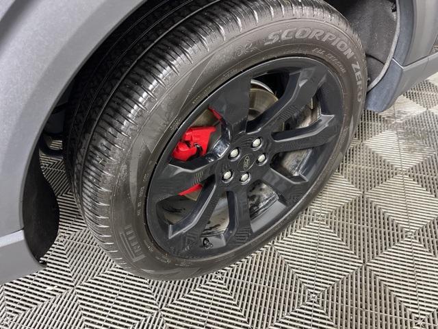 Photo of 2022 Agate Black Metallic Ford Explorer