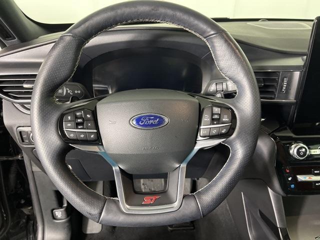 Photo of 2022 Agate Black Metallic Ford Explorer