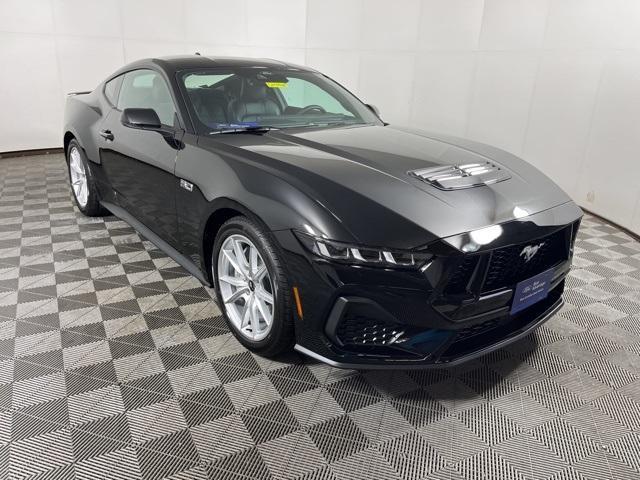 Photo of 2025 Shadow Black Ford Mustang