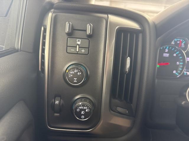 Photo of 2015 Summit White Chevrolet Silverado 1500