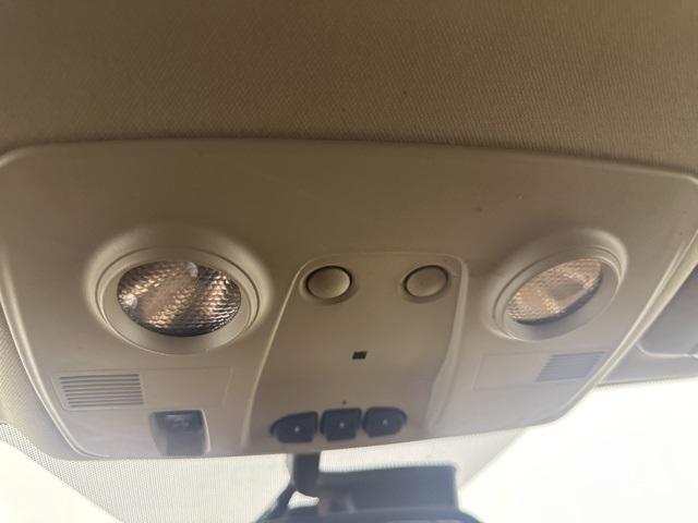 Photo of 2016 White Frost Tri-Coat Buick Enclave