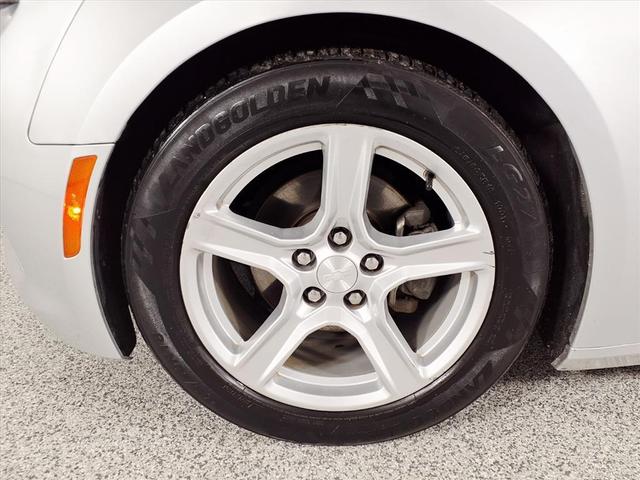 Photo of 2019 Silver Ice Metallic Chevrolet Camaro