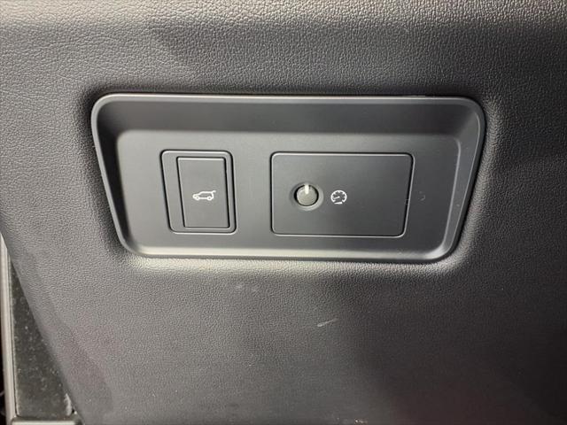 Photo of 2021 Black Land Rover Range Rover