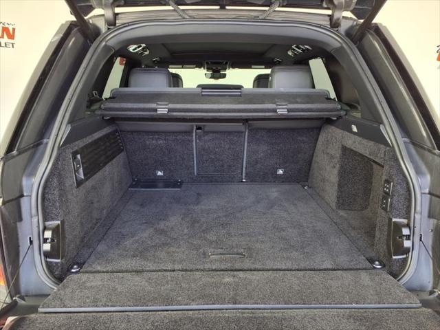 Photo of 2021 Black Land Rover Range Rover