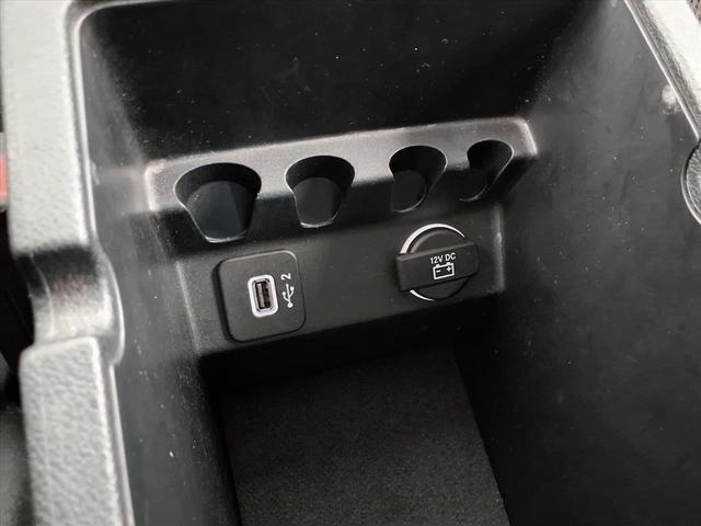 Photo of 2019 Velvet Red Pearlcoat Jeep Cherokee