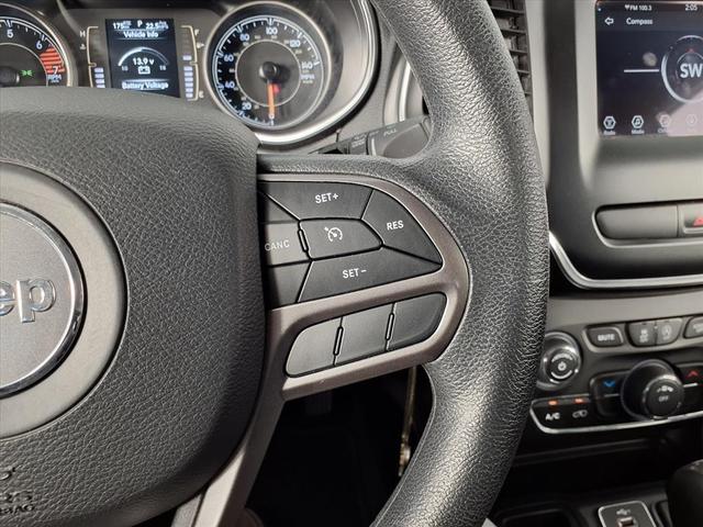 Photo of 2019 Velvet Red Pearlcoat Jeep Cherokee