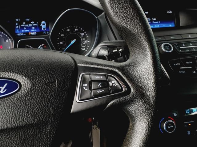 Photo of 2018 Oxford White Ford Focus