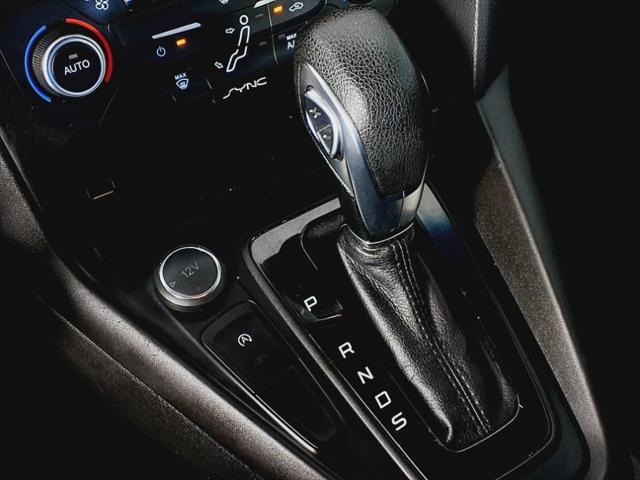 Photo of 2018 Oxford White Ford Focus