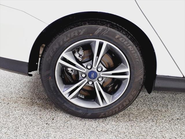 Photo of 2018 Oxford White Ford Focus
