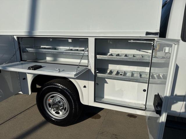 Photo of 2020 Oxford White Ford F-250