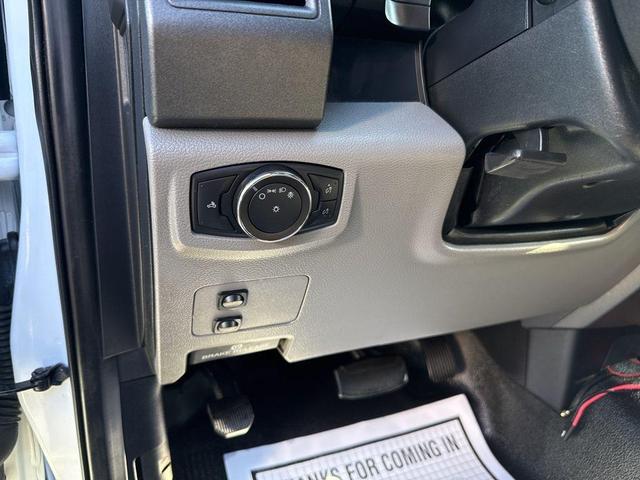 Photo of 2020 Oxford White Ford F-250