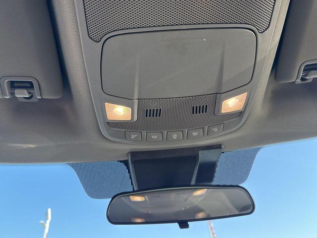 Photo of 2020 Oxford White Ford F-250