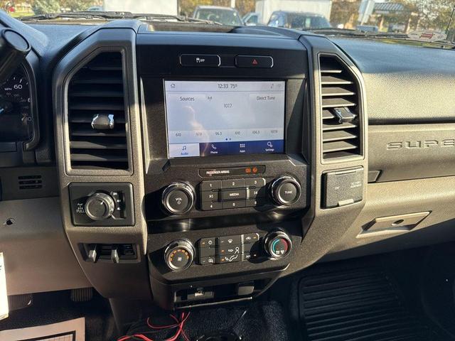 Photo of 2020 Oxford White Ford F-250