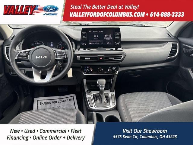 Photo of 2023 Cherry Black Kia Seltos