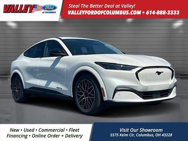 Photo of 2025 Star White Ford Mustang Mach-E