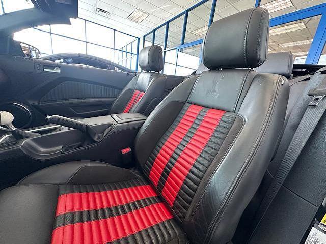 Photo of 2014 Black Ford Shelby GT500