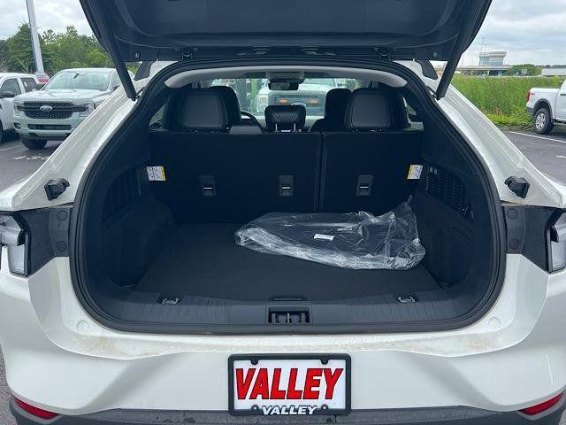 Photo of 2025 Star White Ford Mustang Mach-E