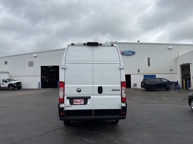 Photo of 2023 Bright White Clearcoat RAM ProMaster 3500