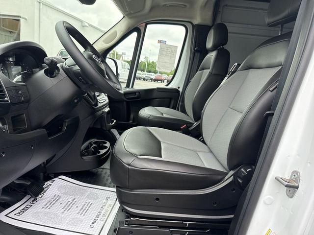 Photo of 2023 Bright White Clearcoat RAM ProMaster 3500