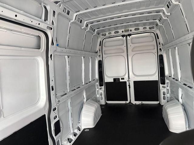 Photo of 2023 Bright White Clearcoat RAM ProMaster 3500