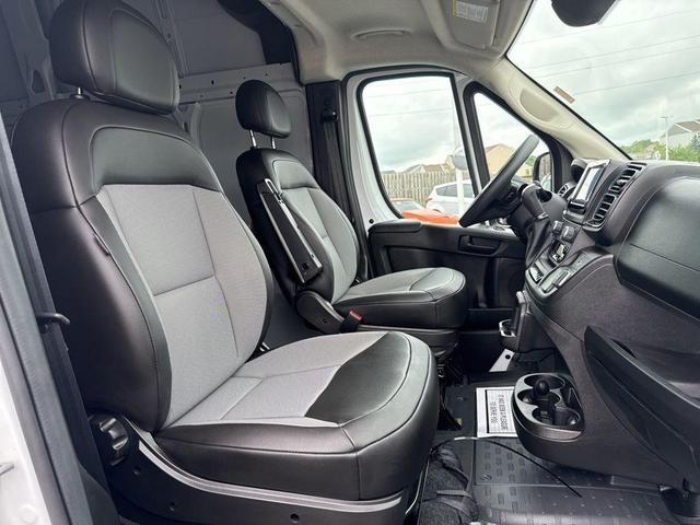 Photo of 2023 Bright White Clearcoat RAM ProMaster 3500