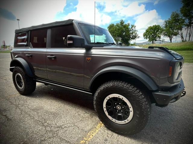 Photo of 2021 Gray Ford Bronco