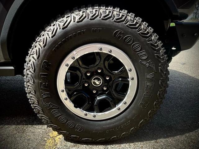 Photo of 2021 Gray Ford Bronco
