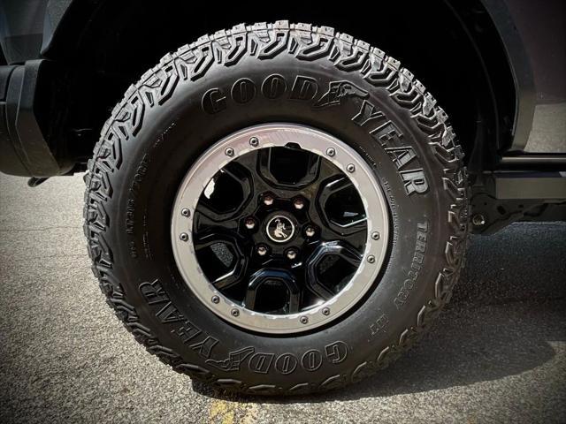 Photo of 2021 Gray Ford Bronco