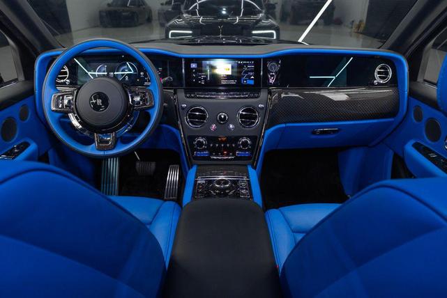Photo of 2025 Black Rolls-Royce Cullinan