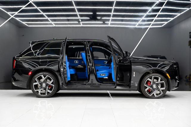Photo of 2025 Black Rolls-Royce Cullinan