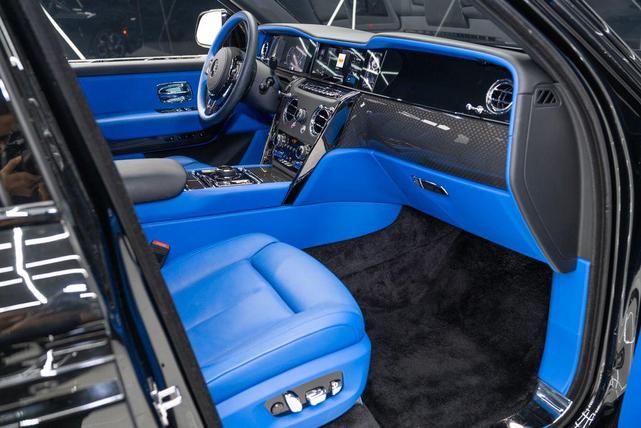Photo of 2025 Black Rolls-Royce Cullinan