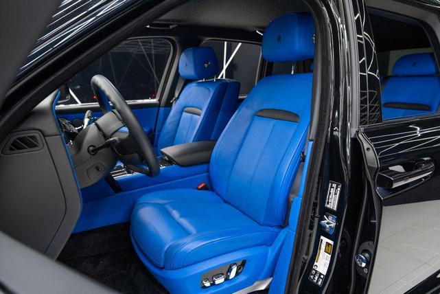 Photo of 2025 Black Rolls-Royce Cullinan