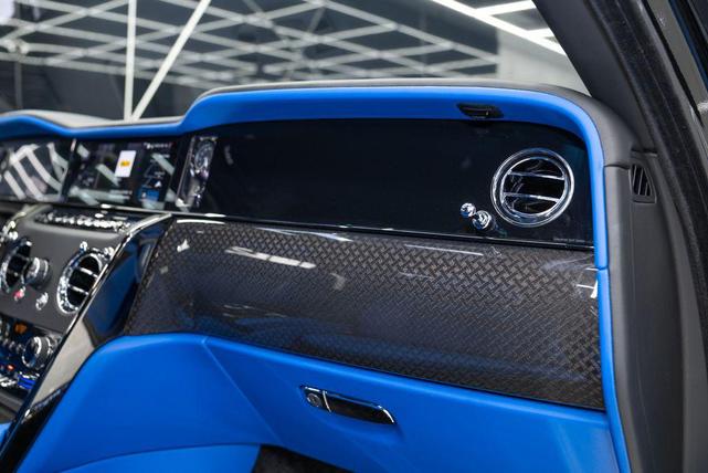 Photo of 2025 Black Rolls-Royce Cullinan