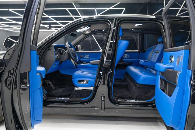 Photo of 2025 Black Rolls-Royce Cullinan