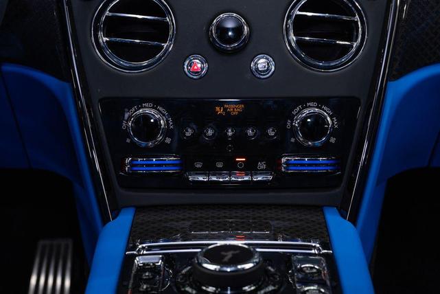 Photo of 2025 Black Rolls-Royce Cullinan