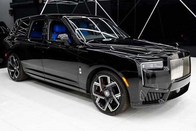 Photo of 2025 Black Rolls-Royce Cullinan