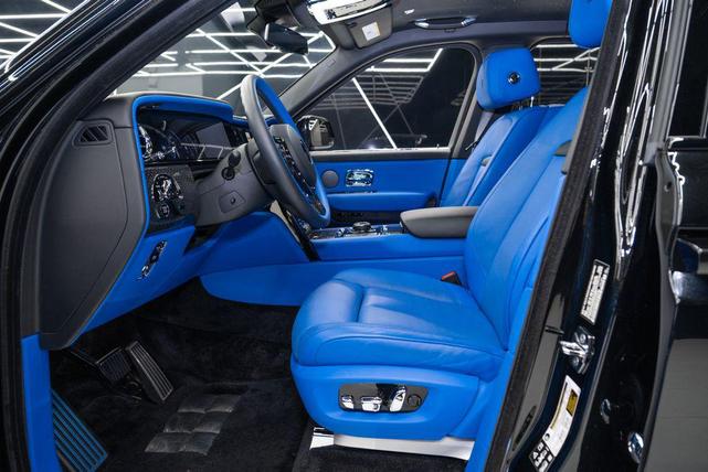 Photo of 2025 Black Rolls-Royce Cullinan