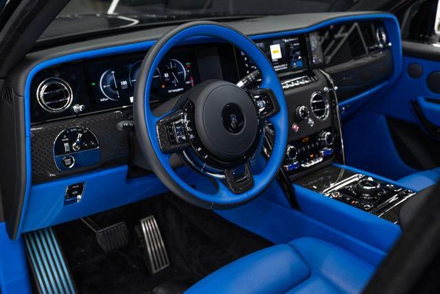 Photo of 2025 Black Rolls-Royce Cullinan