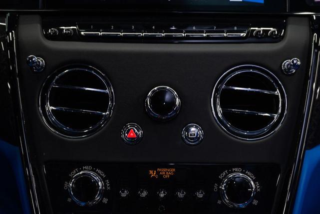 Photo of 2025 Black Rolls-Royce Cullinan