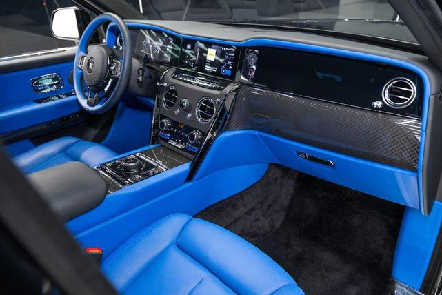 Photo of 2025 Black Rolls-Royce Cullinan
