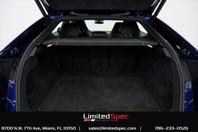 Photo of 2020 Blue Lamborghini Urus