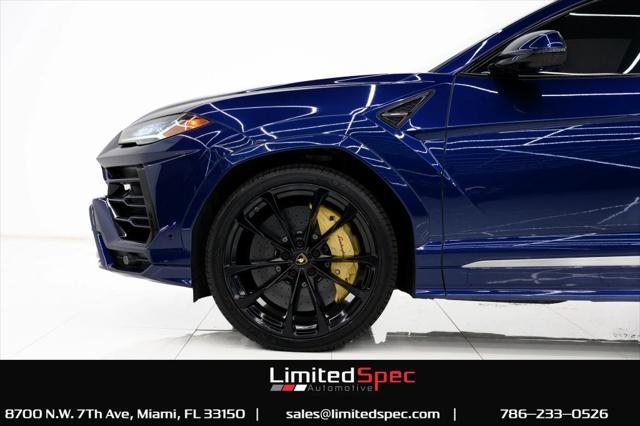 Photo of 2020 Blue Lamborghini Urus