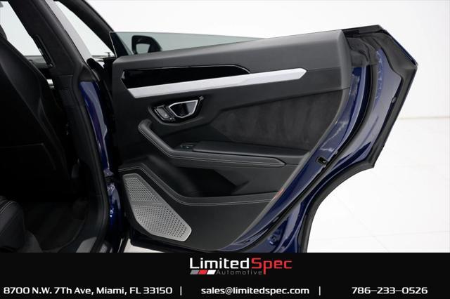 Photo of 2020 Blue Lamborghini Urus