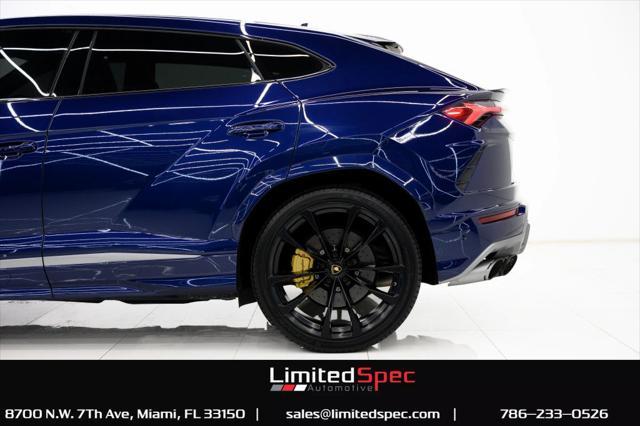 Photo of 2020 Blue Lamborghini Urus