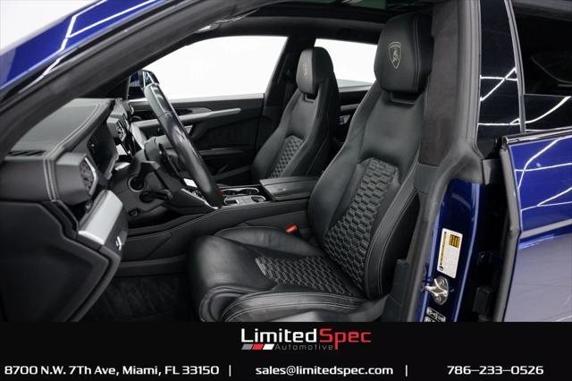 Photo of 2020 Blue Lamborghini Urus