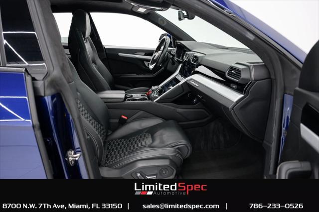 Photo of 2020 Blue Lamborghini Urus