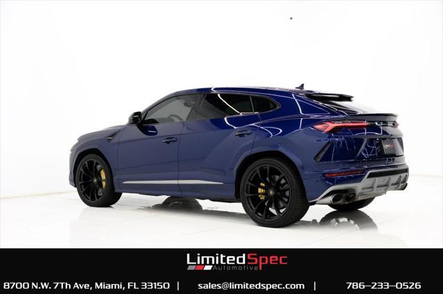 Photo of 2020 Blue Lamborghini Urus