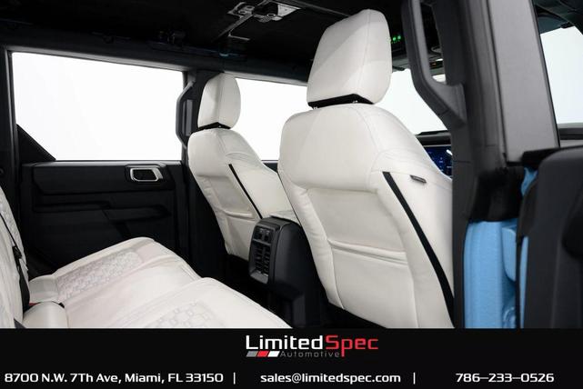 Photo of 2025 Velocity Blue Metallic Ford Bronco